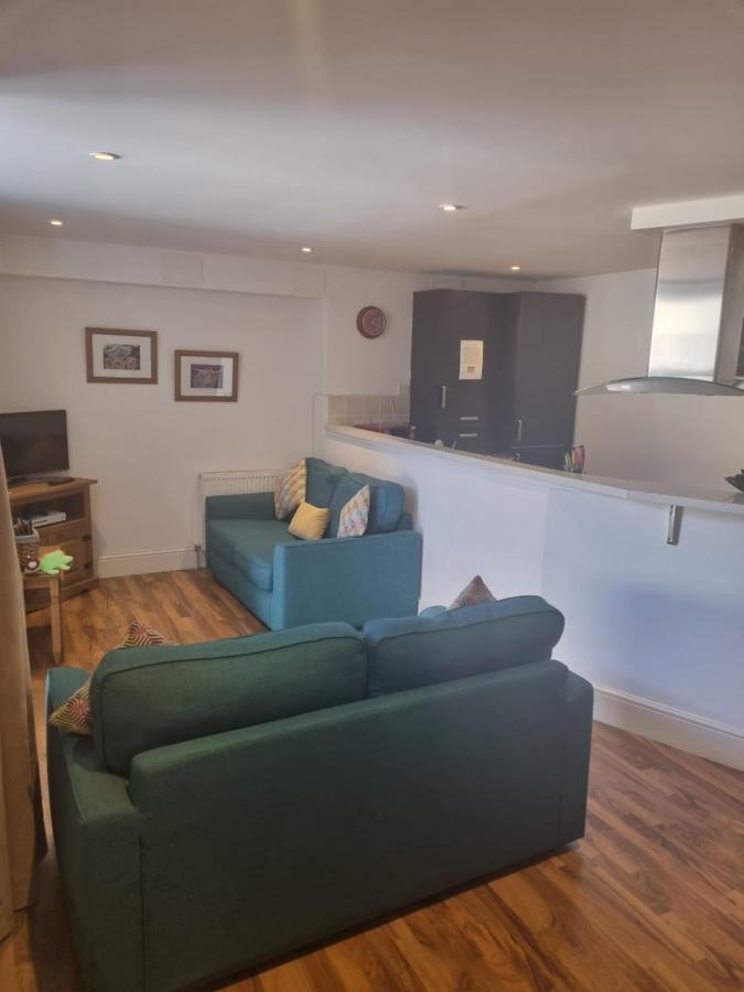 Stunning Spacious Apartment On River Ness Inverness Exterior foto